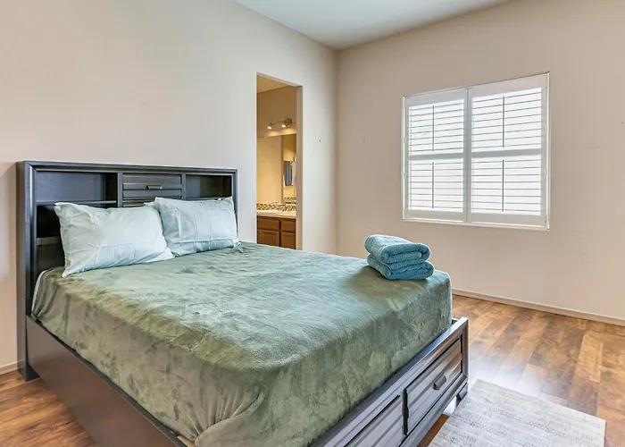 Backyard Oasis W/ Fire Pit: Laveen Village Retreat Phoenix