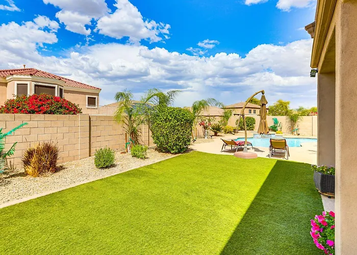 Backyard Oasis W/ Fire Pit: Laveen Village Retreat Holiday home Phoenix
