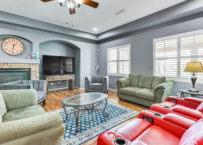 Backyard Oasis W/ Fire Pit: Laveen Village Retreat Phoenix